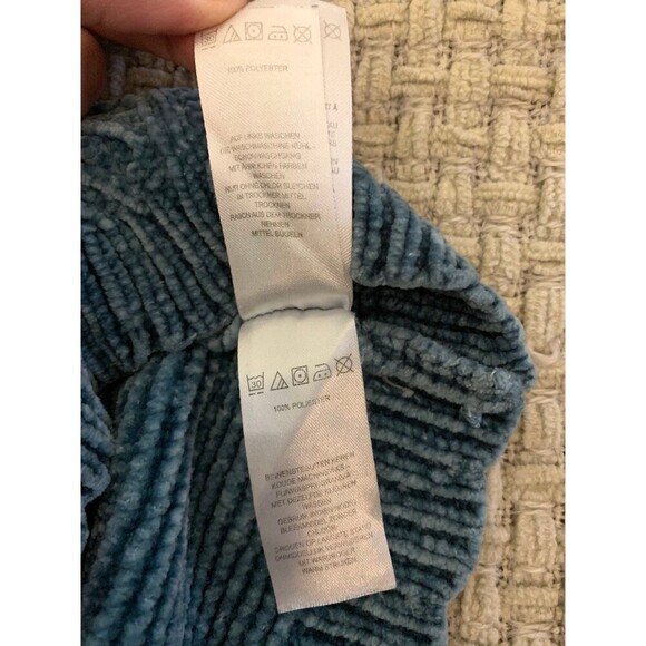 TOMMY BAHAMA Chenille Cable Knit girls soft sweater | Size Medium (7/8) - Picture 3 of 6